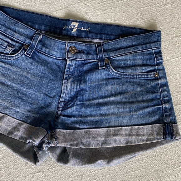 🌼 7 For all mankind shorts women’s size 27 - Picture 4 of 10